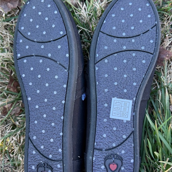 Skechers BOBS black slip-on flats with memory foam comfort 🖤 - Picture 4 of 5
